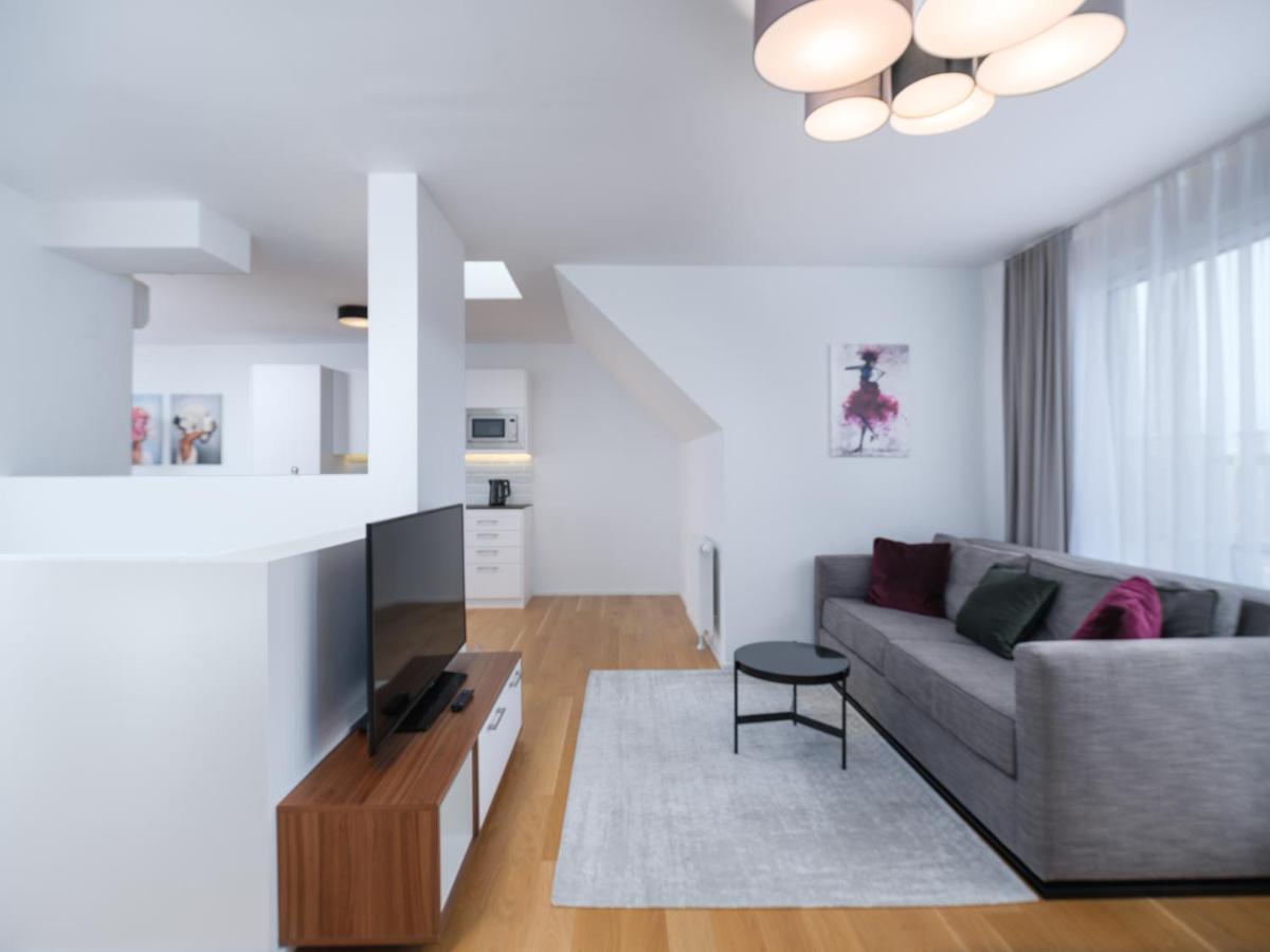 Myfavorit - Spacious Next To Puplic Transport U1 Direct Connection To Citycenter Apartment Wien